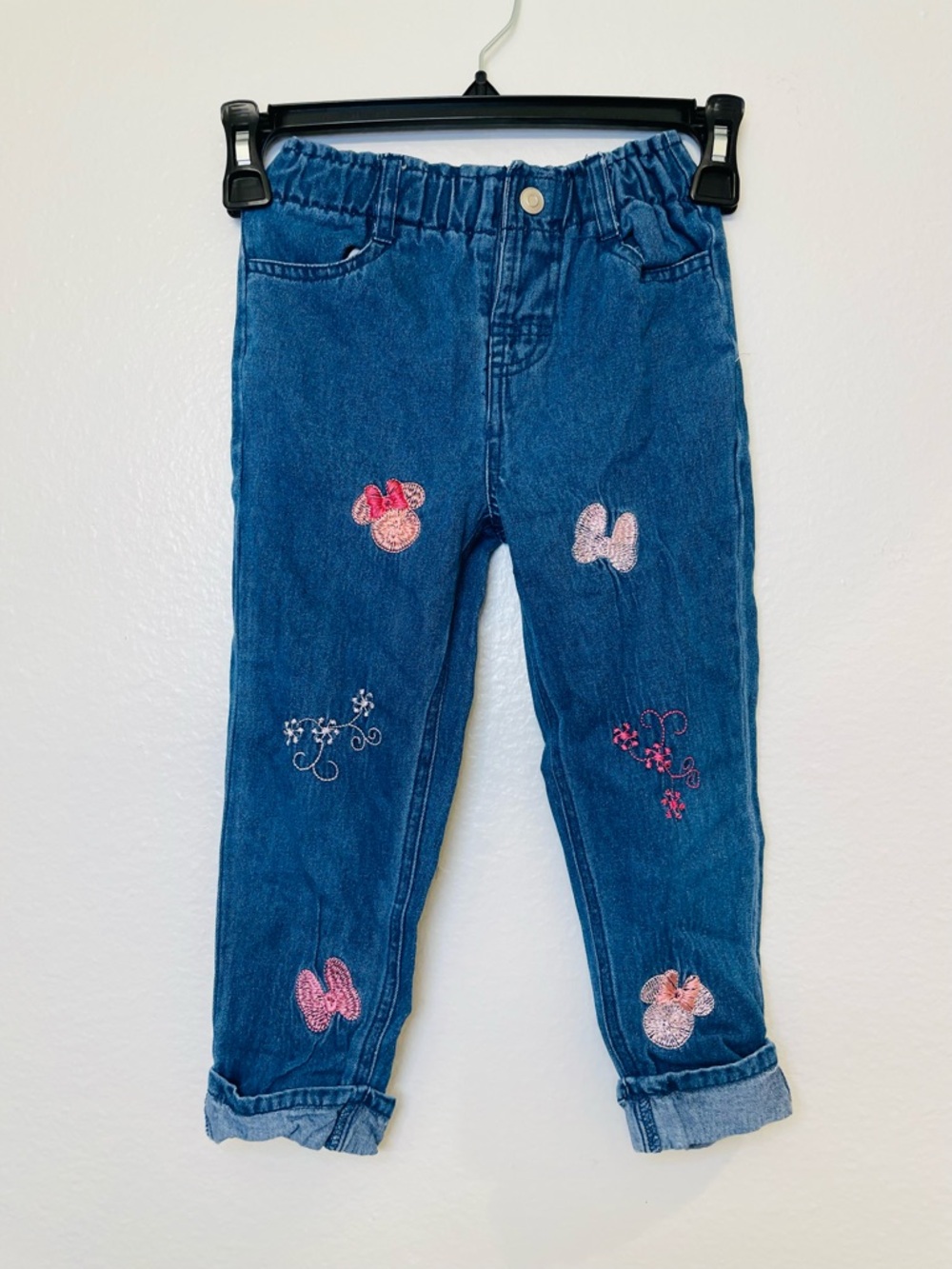 Disney Girls Blue Denim Jeans with Pink Embroidered Minnie Accents‎ Size 4